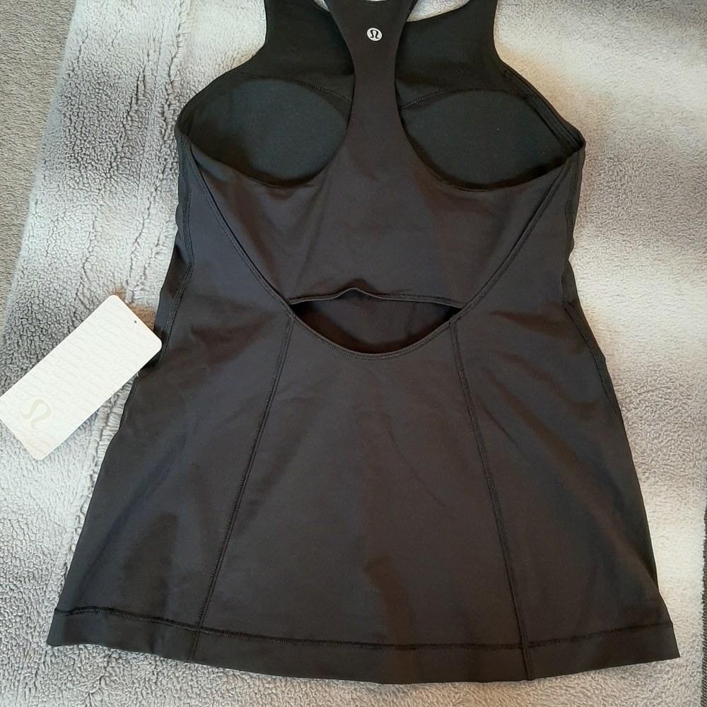 NWT Lululemon In Training Tank - Picture 4 of 6